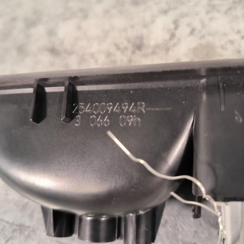 110011778-6f2b5994-e51d-462a-9167-bc018cbe1712-Piece-Interrupteur-de-leve-vitre-avant-gauche-8200214939-RENAULT-TWINGO-2-PHASE-2-990a8c7f6775ebb047a378e5cde8315b88e64ff2913ec1d41c475c6e3c75d4d2_m.jpg