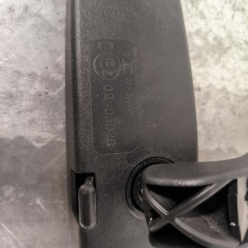 110011794-d27971eb-843a-4687-80be-5060c2d0a13d-Piece-Retroviseur-interieur-7701349373-RENAULT-TWINGO-2-PHASE-2-c10d3fd722a1223c31326e42d58c104be6004f425b0b54b73bd2288a3fdea6e7_m.jpg