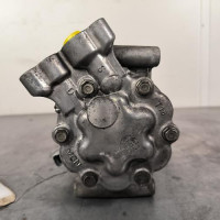 110012257-39431e56-52db-4168-8ca3-28120e87e978-Piece-Compresseur-clim-8200953359-RENAULT-TWINGO-2-PHASE-2-bdb76d8082c7db20dd3561246777ca8b6ea0c288b115723943599cdcee4cb027_m.jpg
