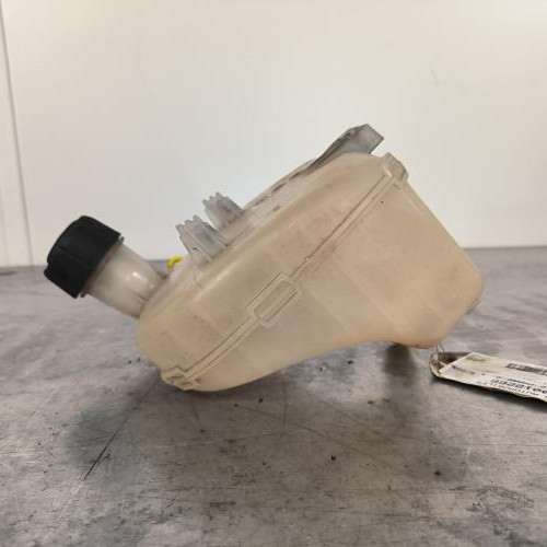 110012266-01600dd6-1b87-4a26-b68d-d20a73a2fb2b-Piece-Vase-dexpansion-7701477846-RENAULT-TWINGO-2-PHASE-2-beee4270a25b6f5df4c0be05e28c1295b0076e7774b800ed129585c1c33c607f_m.jpg