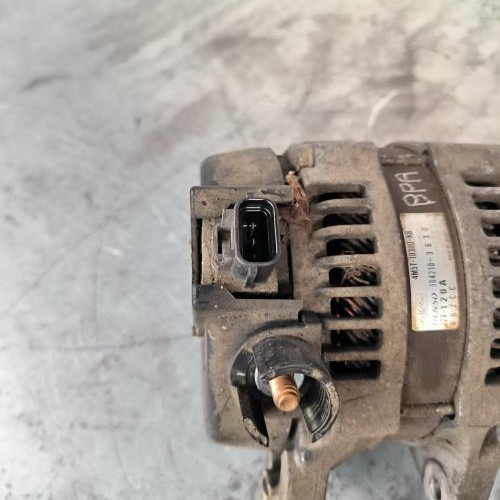 Vehicule-FORD-C-MAX%25201%2520PHASE%25201-2006-bdeac96342d5d79c2e0e0ebd4a596a862c4465bf7fbe879e9adb4091484ebce0_m.jpg