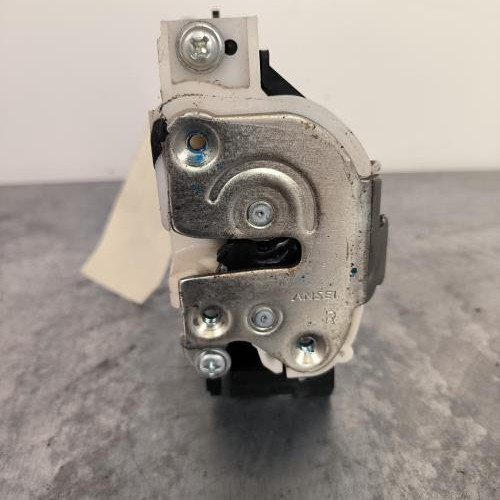 110268782-8ec37c90-ccea-49af-aa9a-42c6b35d8726-Piece-Fermeture-centralisee-avant-droit-00009136CQ-CITROEN-C-CROSSER-ad60ef1742809eadf16ec96f3660e92b31780f166f6713adadba2c5438dbd0e9_m.jpg
