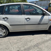 Vehicule-FORD-FIESTA%25205%2520PHASE%25201-2002-63c0c4b68b4aecb92f38e247c01f4507c9bd1c9e0cb46750341fa8ab4518f70a_m.jpg