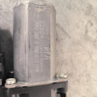 110624718-e2662a39-bcd2-4a40-b8ae-a482aaf72138-Piece-Moteur-leve-vitre-arriere-droit-5K0959794-VOLKSWAGEN-TOURAN-2-3614f1eafdefa34b39b5e6beed11d4c1f18eb32e35689d6c7986e5a9d98ee890_m.jpg