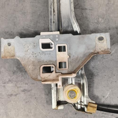 110675644-7a89191d-c0f3-46dd-a967-739c70d766cf-Piece-Leve-vitre-electrique-avant-droit-00009222R1-CITROEN-C4-1-PHASE-1-COUPE-bdf04fa5b19cfb07d7e5bf8aa57285b36763320eff27772b79b570e4672d0126_m.jpg