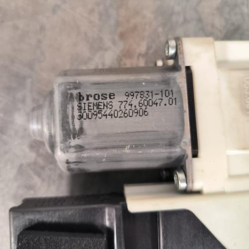 110675644-5ae3b8ca-07bc-4da4-a410-49873f24ede3-Piece-Leve-vitre-electrique-avant-droit-00009222R1-CITROEN-C4-1-PHASE-1-COUPE-c485390d35548ac4221eb660510084e128cac1aaf5f3db7f24f6a676dcf78b93_m.jpg