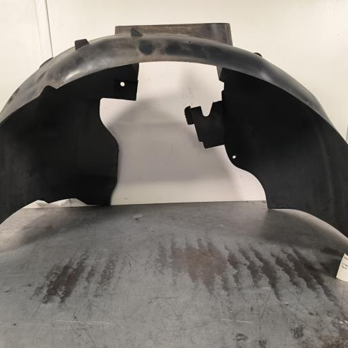 Pare boue avant gauche