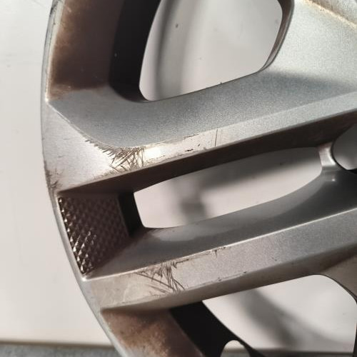 110861050-5f5c2a88-333c-4057-a551-b2d45a000165-Piece-Enjoliveur-403154960R-RENAULT-MEGANE-4-db8dd7202f796bc108b287f0cfcc40c54bb249e7825091d3067773f9faaefe09_m.jpg