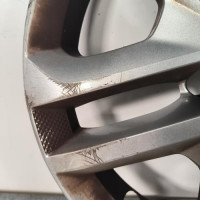 110861050-5f5c2a88-333c-4057-a551-b2d45a000165-Piece-Enjoliveur-403154960R-RENAULT-MEGANE-4-db8dd7202f796bc108b287f0cfcc40c54bb249e7825091d3067773f9faaefe09_m.jpg