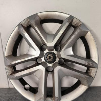 110861052-d7d4db13-9b76-45a2-b72f-750f5ff04a8e-Piece-Enjoliveur-403154960R-RENAULT-MEGANE-4-671144f6fdae1aa5ab8cd2e903c1425c8012d55ee7a7e580e8114534b814a46d_m.jpg