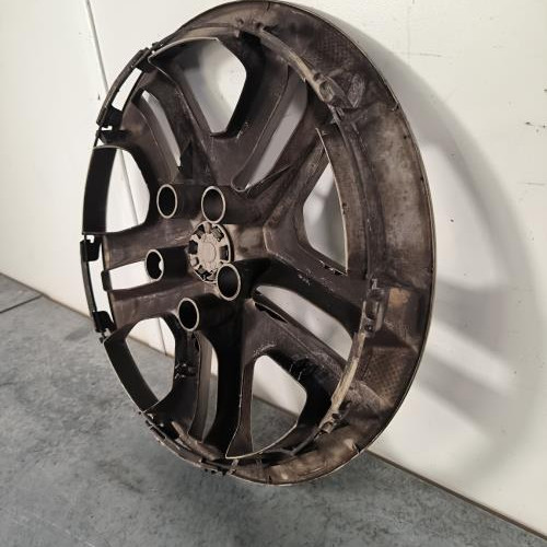 110861052-722ba686-49ea-4957-b7bf-25e6bdd9589b-Piece-Enjoliveur-403154960R-RENAULT-MEGANE-4-5781dd8e6a4b364e872496f68de74e3de1674e6842c976ef3bd97c8b2fd3eb55_m.jpg