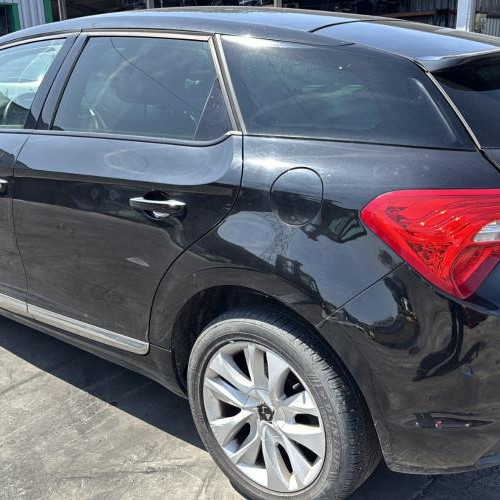 Vehicule-DS-DS5%2520PHASE%25202-2015-ff3a635c91c3a5ac046563b98667b024bf702b247b3de1e51af94c27dc423877_m.jpg