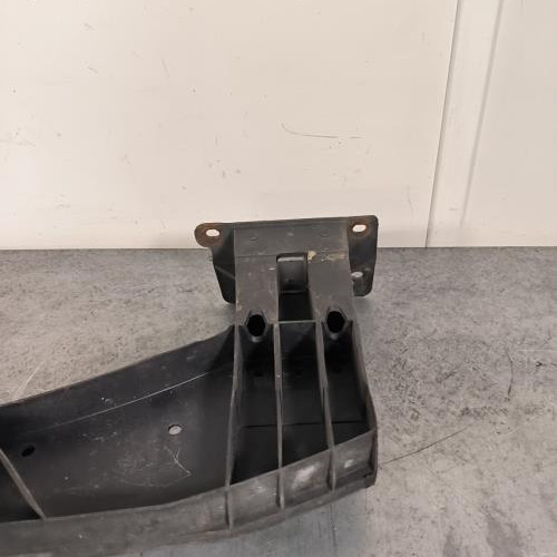 110906752-62915f21-07f1-4c18-844b-a2492cdcca27-Piece-Traverse-inferieure-9646895580-CITROEN-C4-1-PHASE-1-COUPE-0bc4b72669d0454dac4a3b337bb1b98ab4abb8038e29abb5647606b03670a89d_m.jpg