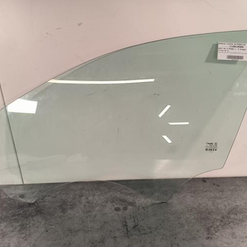 Vitre avant gauche