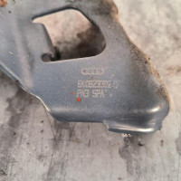 110911780-6d5ad38c-d940-4bfc-8180-c66f2cd63a54-Piece-Charniere-de-capot-8K0823301D-AUDI-A4-3-PHASE-1-1356c84a77f5f6a975b38ac3a21cabbd0236f52a198bb848a9a6b4dd20991bd8_m.jpg