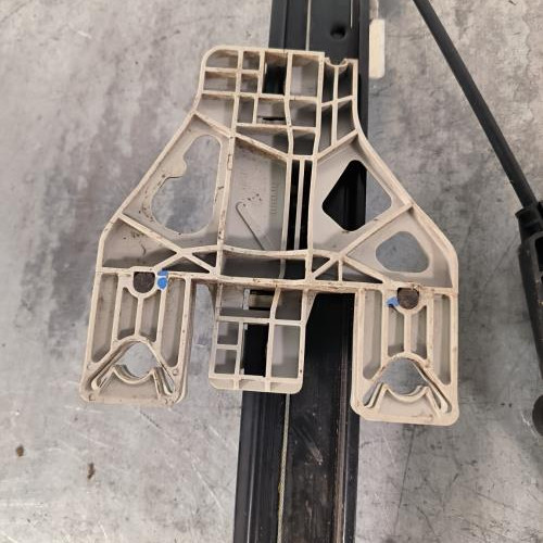 110911794-0ba58fee-f137-4fa4-a897-4bf4bbb7ad48-Piece-Leve-vitre-electrique-arriere-gauche-8K0839461-AUDI-A4-3-PHASE-1-bc05d50186b6b7f4bdfed3728eb20fff77da543de5079b8d8e7087bb8d33d853_m.jpg