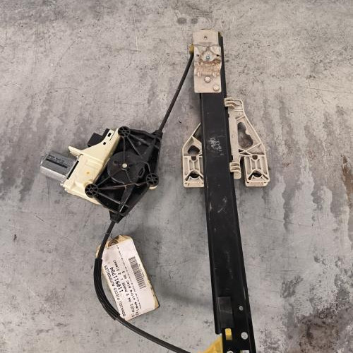 110911794-759991ea-2f81-4b7b-a1c2-24fee94a0c22-Piece-Leve-vitre-electrique-arriere-gauche-8K0839461-AUDI-A4-3-PHASE-1-cc516288e38b5b2c0ccd5e37236e1150fbe38947a96c6c8a31db36a54ebbcc18_m.jpg