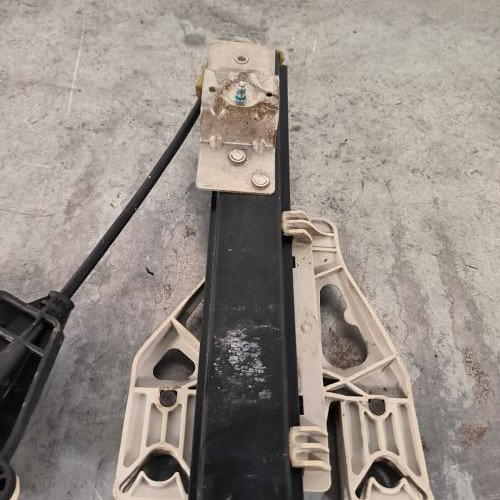 110911794-7c06ca28-bd08-465e-998a-920a1c343e4d-Piece-Leve-vitre-electrique-arriere-gauche-8K0839461-AUDI-A4-3-PHASE-1-46bc1e2bba9fad3bffa17c149046d3bdd9236b76e144ba80bcb2efa02604ef69_m.jpg