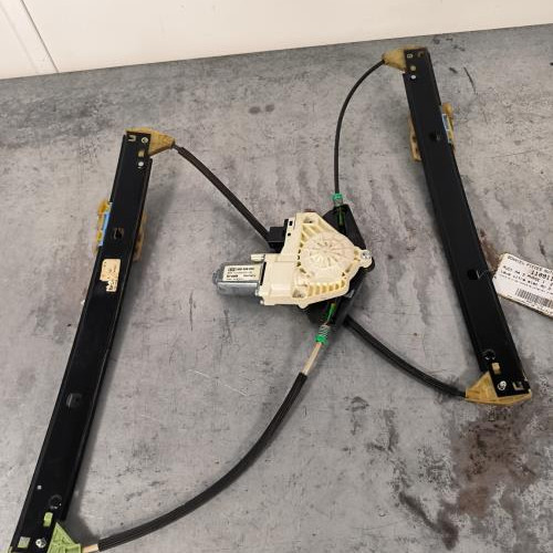 Leve vitre electrique avant droit