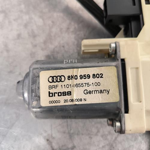 Vehicule-AUDI-A4%25203%2520PHASE%25201-2008-0e9cb05f7a104fff9d5740471345594c5e6c74a6522a82ff694092bdda702e4f_m.jpg