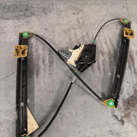 110911796-9ad7ccd5-d51e-4709-bd87-2a55e1036da1-Piece-Leve-vitre-electrique-avant-gauche-8K0837461C-AUDI-A4-3-PHASE-1-bc473a5ff564a0bc565d6e8bc81960080e1036a7bc111360967d0e3e08c46653_m.jpg
