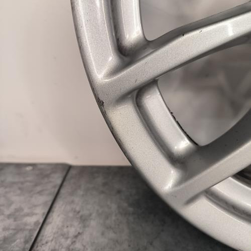 110920636-c9f24fbc-69e4-4baa-bd6b-f3410a71f9e2-Piece-Jante-36116796219-BMW-e9f926614126264638d3fd39d7182c86d7b6e2bc8f91f186cbdab51d8dc3edb5_m.jpg
