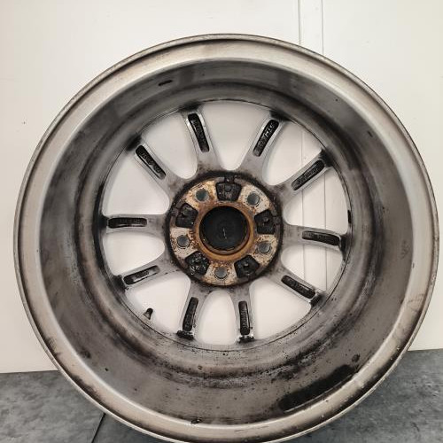 110920636-ddfa5bab-5583-4a4c-b777-7b6990f0956f-Piece-Jante-36116796219-BMW-ef52212ead5bb141ab5bed84deb4d8a729dbd536eb2d9972ce8fc57ab401e2af_m.jpg