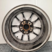 110920636-ddfa5bab-5583-4a4c-b777-7b6990f0956f-Piece-Jante-36116796219-BMW-ef52212ead5bb141ab5bed84deb4d8a729dbd536eb2d9972ce8fc57ab401e2af_m.jpg