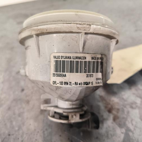 110969456-5ec66f30-f607-4f1a-9a63-3b74137c8a90-Piece-Optique-avant-secondaire-droit-feuxclignotant-55156766AE-JEEP-CHEROKEE-2-PHASE-2-7b63688fcf4c2e82b35ab90fee1d3503944f93f1f8a2267d1136318cb292efa8_m.jpg