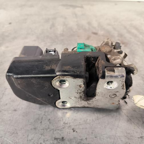 110969697-2e584130-e7c5-45cd-ad0f-777787555935-Piece-Fermeture-centralisee-arriere-gauche-55177045AJ-JEEP-CHEROKEE-2-PHASE-2-7a79b7d6f628cd2d35242badc4961a879425e1e3ab37c50f94659e2853a7c53f_m.jpg