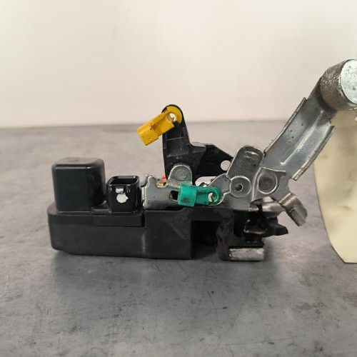 110969699-bdabe34c-12a1-407a-91c2-a6b499d75ca0-Piece-Fermeture-centralisee-avant-gauche-55360956AC-JEEP-CHEROKEE-2-PHASE-2-552dad7c9aadf7845ae25c897fbb4dec8bab283fe01c04ade4a939715d925c69_m.jpg