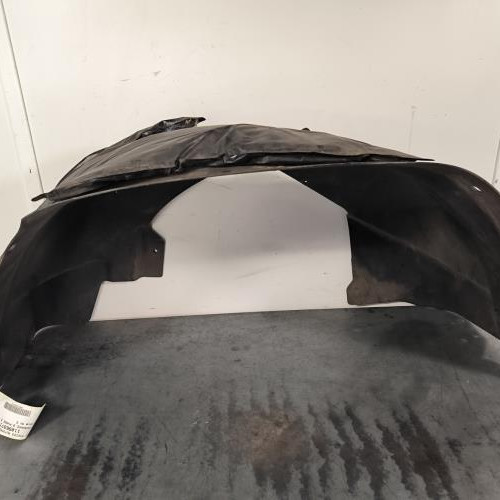 Pare boue avant gauche