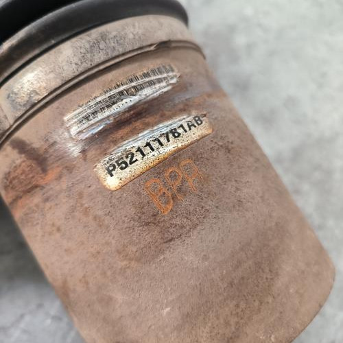110969944-ecdfe37b-b245-4370-a905-de83033eb5fc-Piece-Cardan-gauche-transmission-52111781AB-JEEP-CHEROKEE-2-PHASE-2-1c9eb6eb399e4022cd88f2db2470837c55812e5126b958642d4b405d30ae88a3_m.jpg