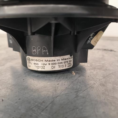 110969959-6cc56ad8-6038-4139-99be-9f36b8b70c8f-Piece-Ventilateur-chauffage-5139720AA-JEEP-CHEROKEE-2-PHASE-2-22915e020263f6d754f64ce4dd9a8f485428f35d5d9f1d7ce96e90de9e3d10aa_m.jpg
