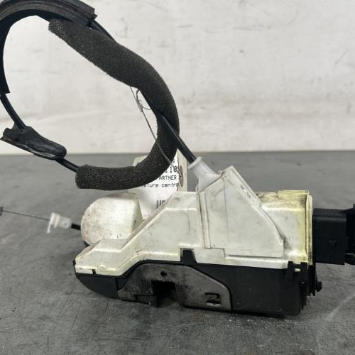 Fermeture centralisee avant gauche