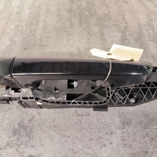 111043799-62362fea-ce94-4633-9ba7-fe3ae5c10729-Piece-Poignee-porte-arriere-droit-95853120601G2X-PORSCHE-CAYENNE-2-PHASE-1-1b58fc25aec0c2ee145528c4e2c5b836fa33d0fbf06710beef733d4c5576cbb4_m.jpg