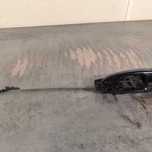 Poignee porte avant droit