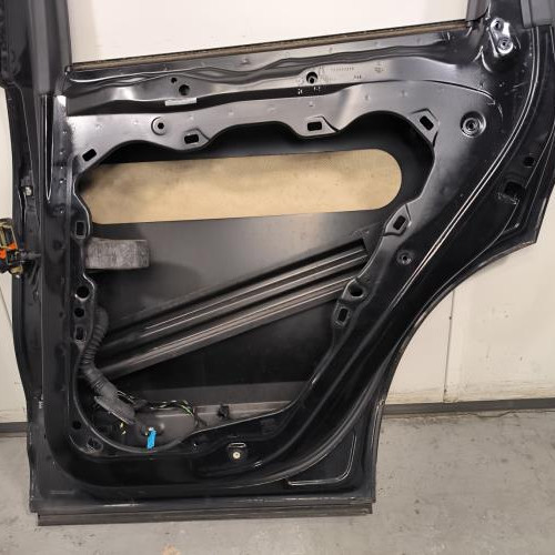 111043806-33ab535f-1b26-4ff5-9393-ba9d6d1016c0-Piece-Porte-arriere-droit-95853301200GRV-PORSCHE-CAYENNE-2-PHASE-1-136d7d6a620a6b1868c075e3fab7a0fa7935783649bc7dcca4a8a09bb3fd6a64_m.jpg