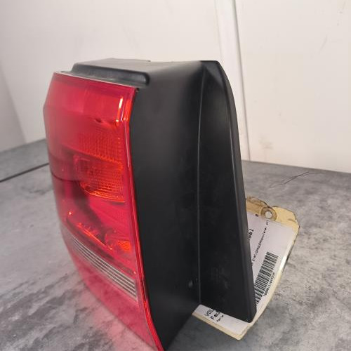 111045595-bae556e3-9f9f-4ba2-88a8-7cd7eb5bc4b2-Piece-Feu-arriere-principal-gauche-feux-1T0945095R-VOLKSWAGEN-TOURAN-2-be335c04d612fa3ee23aed339099fb16424bcef530e5eb85f55f7aa75caa3129_m.jpg