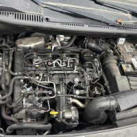 Vehicule-VOLKSWAGEN-TOURAN%25202-2014-e4c9f697d35ddf7afc9f9053f22c4ecc9ec7e4f35a4aea3c6b6ed955a997b1f5_m.jpg