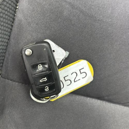 Vehicule-VOLKSWAGEN-TOURAN%25202-2014-4a61a1cadcde1ac67b6fb5c2658fab78565cdd086ae29cf4c887f3435d397178_m.jpg