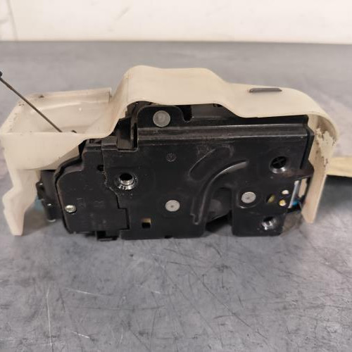 111046976-819c10a3-ff7b-4602-ba6f-22117df1cf51-Piece-Fermeture-centralisee-avant-droit-3D1837016AE-VOLKSWAGEN-TOURAN-2-f041f121584f7115ccb1a8737a4377da88677aa1efbff1bf251cce0982404f79_m.jpg
