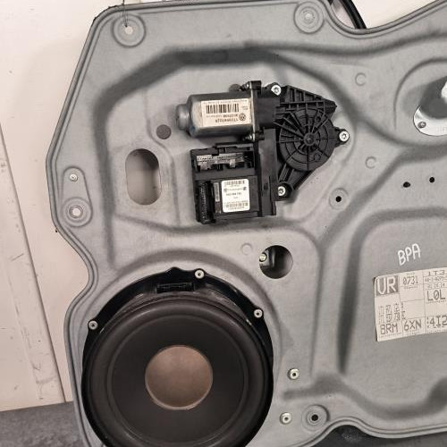 111046982-e3f67b5a-6317-40b6-8608-e9ed03e7b477-Piece-Leve-vitre-electrique-avant-droit-1T1837462B-VOLKSWAGEN-TOURAN-2-73859b23f1fafa7d43bf9aeb87dc0315588f5136ef5ac89c771ce890df3896f6_m.jpg