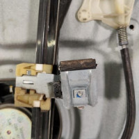 111046983-c2397498-f52c-4b52-b382-c0fbba23a8a3-Piece-Leve-vitre-electrique-avant-gauche-1T1837461B-VOLKSWAGEN-TOURAN-2-539d9f678705bb84b24790fa88891fbc2fae8d35399be727e3306e73cc77f582_m.jpg