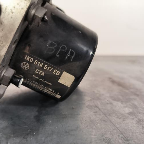 111047185-cda40f9f-5835-487a-81f0-7cf0d4729234-Piece-Bloc-ABS-freins-anti-blocage-1K0614517EGBEF-VOLKSWAGEN-TOURAN-2-4570fa31302dabb89a0dda5ecd7b89ecc90f518b122fd694e1a94340e4132410_m.jpg