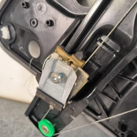 111048328-d488ab4a-4514-4b44-8f3a-23e7735db2bf-Piece-Leve-vitre-electrique-arriere-gauche-95862481100-PORSCHE-CAYENNE-2-PHASE-1-71b0f7729cf8905e5d514c6f63b98ddfac222dbfbe03b3c7ebf00562df70d825_m.jpg