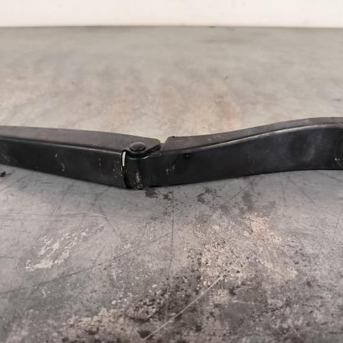 111107655-ba749aae-f670-4e74-97e7-5345d926482b-Piece-Bras-essuie-glace-avant-gauche-1615627180-CITROEN-JUMPY-3-XS-b0aa631a5d5b93eaa9d08a8063cc70a5db898cdf3caac5ee3b1cf2f87119cc25_m.jpg