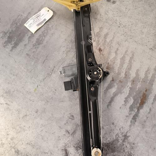 Leve vitre electrique avant droit