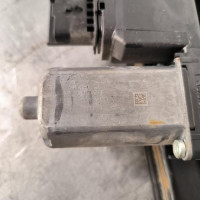 111108657-e3c7653f-b916-4b07-b03e-dba17ed21a6a-Piece-Leve-vitre-electrique-avant-droit-9840159380-CITROEN-JUMPY-3-XS-f8f2a87021e59cfe69d13389133b859e0869af158fdfc1a56c231c8e5d06507b_m.jpg