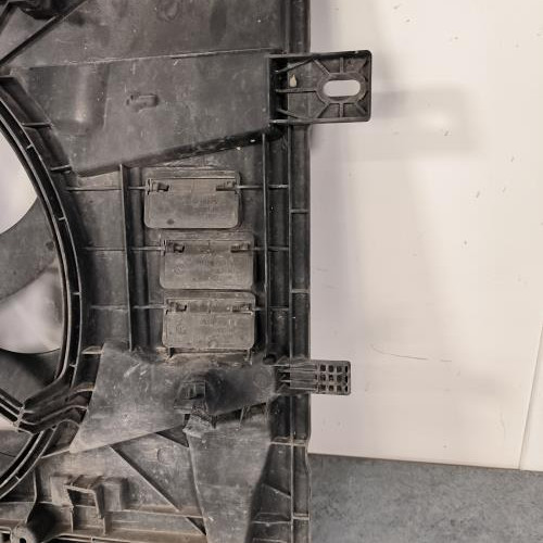 111123803-1506d6ce-c616-4e4d-9add-1ff51921e412-Piece-Ventilateur-eau-9805897480-CITROEN-JUMPY-3-XS-6ead3d9f19f828a0f6fca3c1b8b76e8e72ac23bab68cb3dd31ba1464697e43c2_m.jpg